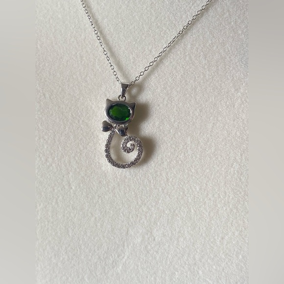 Green Chrome Diopside Cat Pendant w/ Chain 1.59ctw - Picture 4 of 10